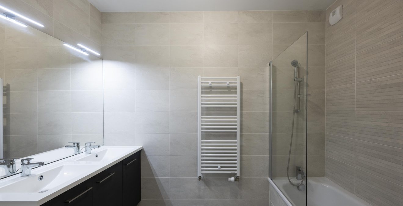 salle de bain terrasse logement neuf St Bernard